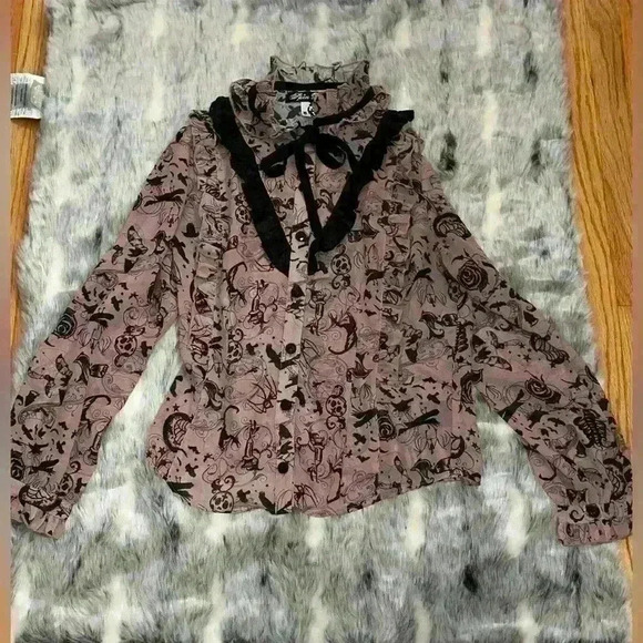 Spin Doctor hell bunny  goth ruffle women’s blouse sz medium - Picture 4 of 10